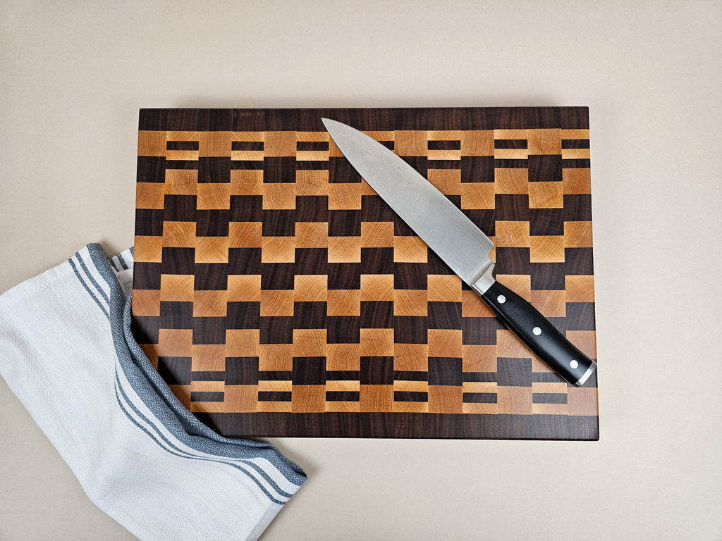 Signature Offset Checkerboard | Walnut & Maple | Medium